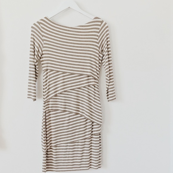 𝕓𝕒𝕚𝕝𝕖𝕪 𝟜𝟜 𝕤𝕥𝕣𝕚𝕡𝕖 𝕕𝕣𝕖𝕤𝕤 - Picture 3 of 5